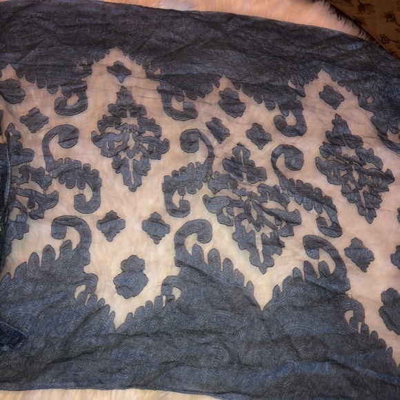 Xinjiang Desert Pearl Scarf/Wrap - Picture 5 of 12